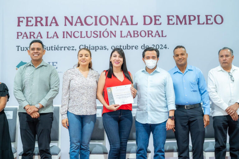 Cien Empresas Ofrecen M S De Plazas En La Feria Nacional De Empleo